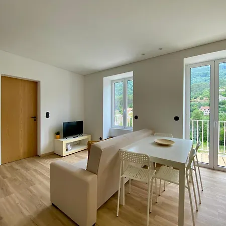 Distinto - Francisco *